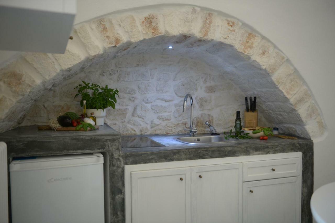 White Luxury Suite Ostuni By Gonewlocation Exterior photo